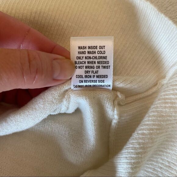 Elle Women's Size XL Pullover Sweater with sequins - Picture 7 of 7